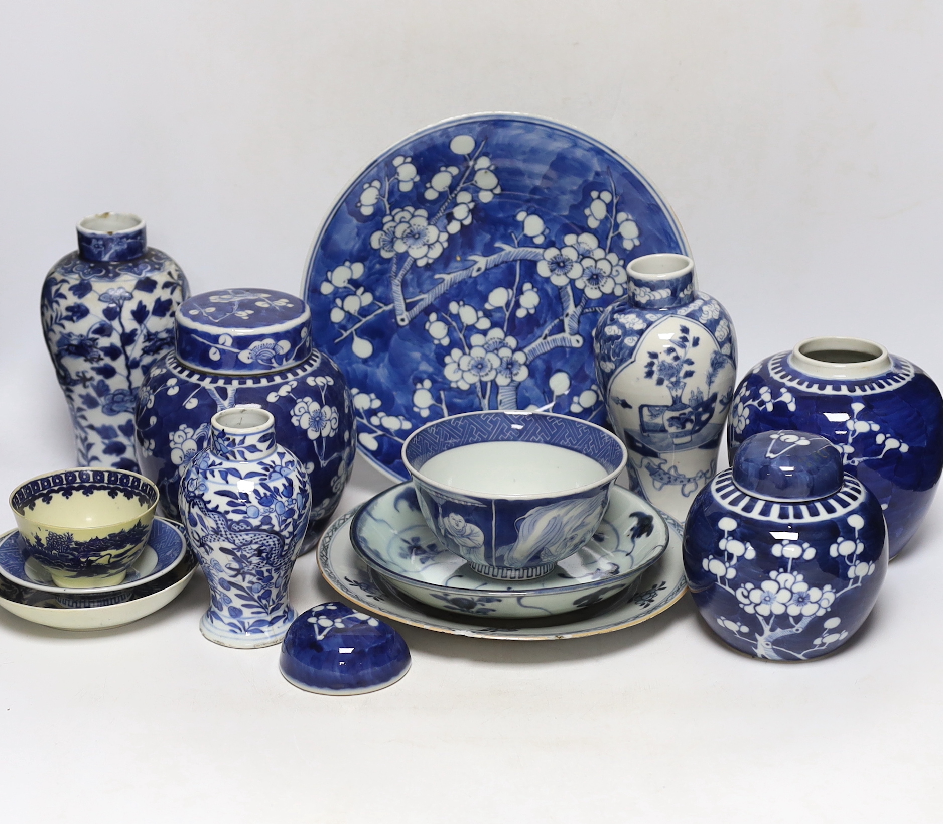 An 18th century Chinese export blue and white dish together with other various Chinese blue and white ceramics and a Worcester teabowl and saucer (13)